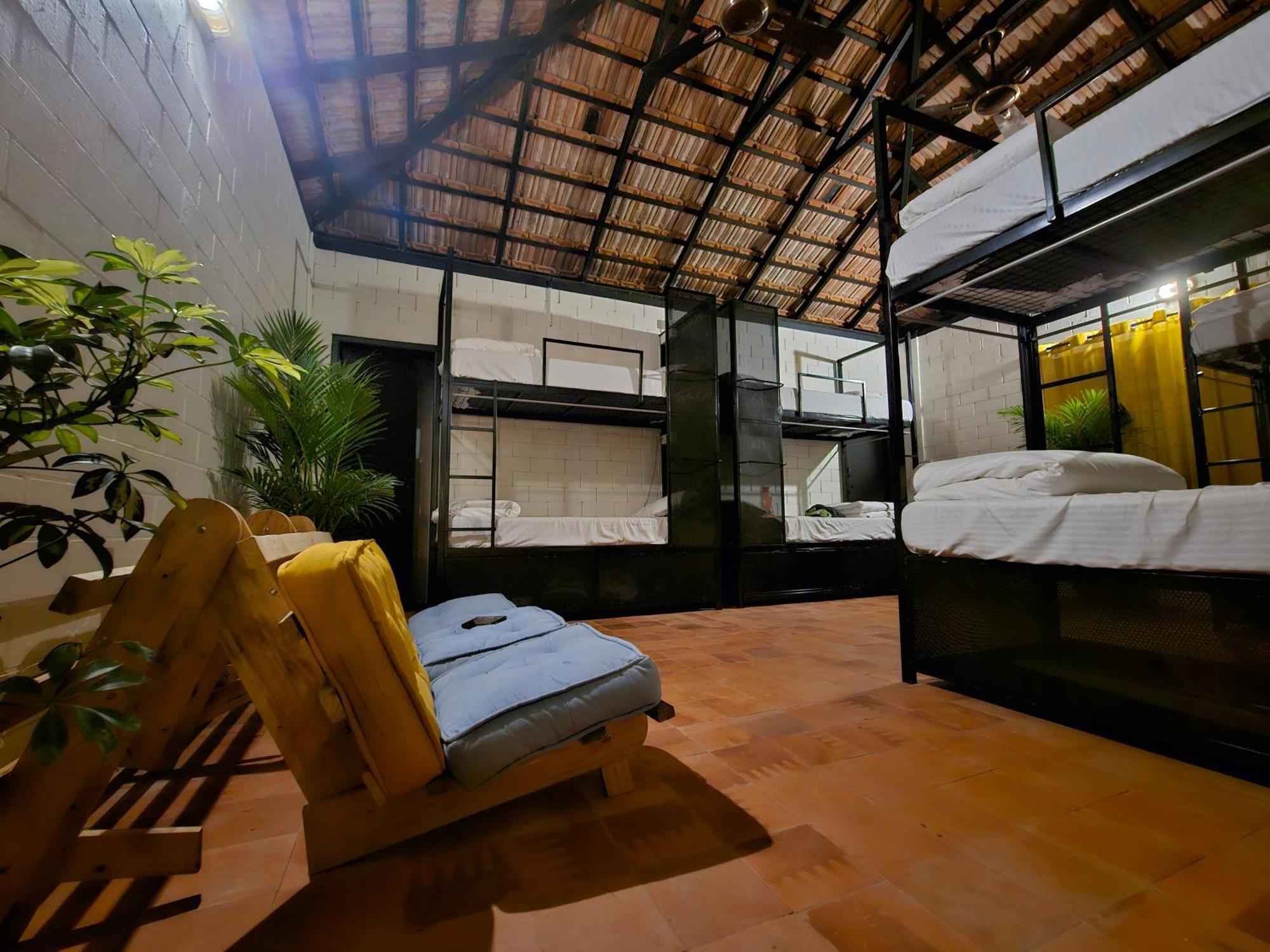 Benomadic Eco Hostel, Madikeri, Coorg Suntikoppa Exteriör bild